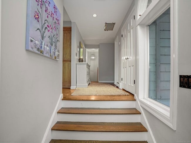 Photo - 10 Tupelo Rd