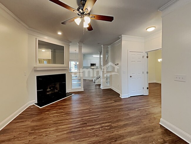 Photo - 791 Gardenside Cir SE