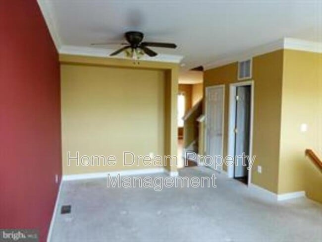 Photo - 1308 Saunders Dr