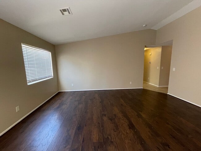 Photo - 3026 Honeysuckle Ave