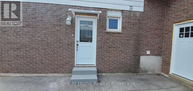 Photo - 2192 Bridge Rd