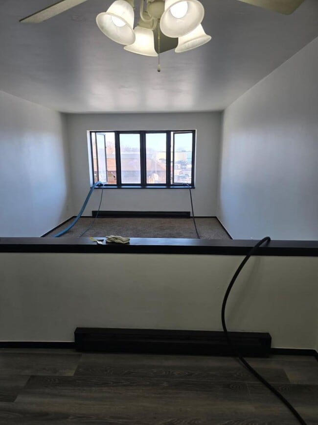 Photo - 1415 W Kamps Ave