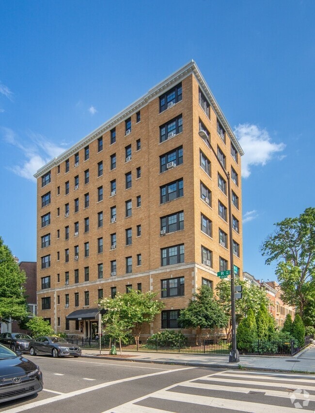 Building Photo - 1830 R Apartments
