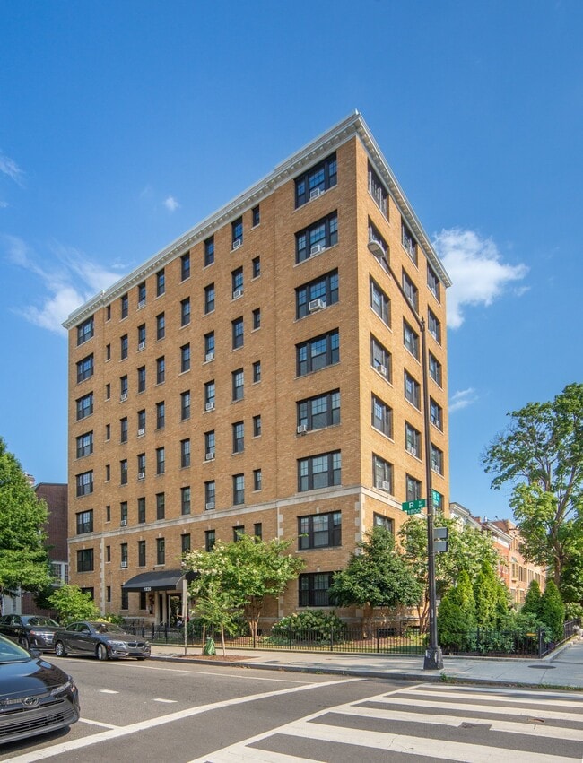 Building Photo - 1830 R Apartments