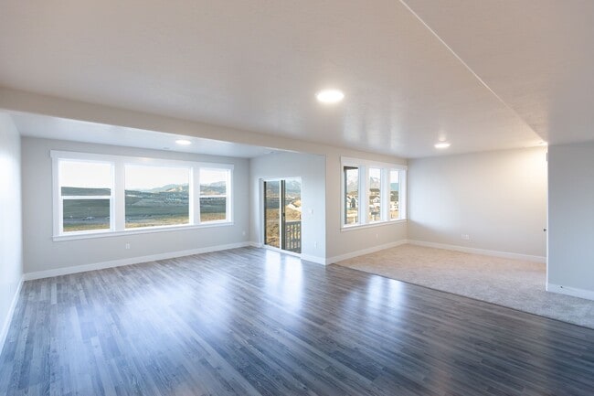 Building Photo - 1476 W Russo Dr Unit Basement