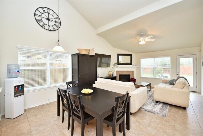 Photo - 7215 Ravenswood