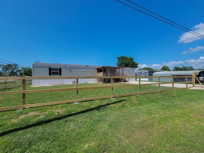 Building Photo - 7501 Primrose- Rental