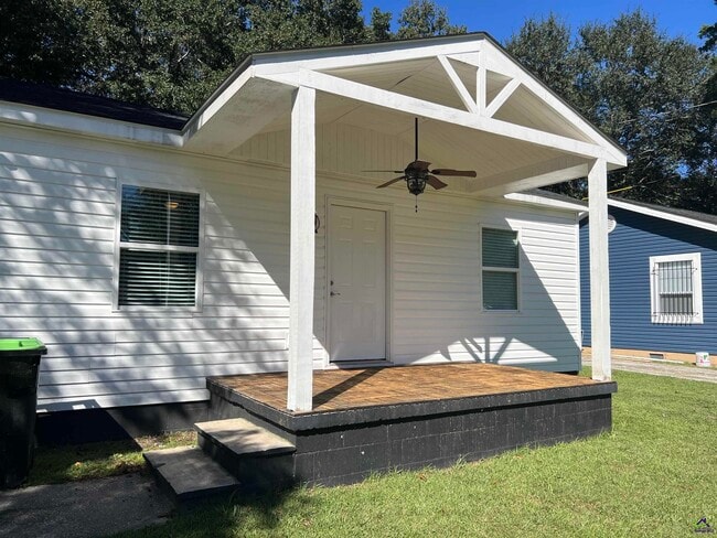 Photo - 1324 Alma Ave Casa