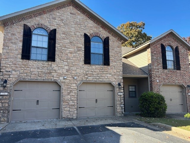 Building Photo - 3591 W Chevaux Dr