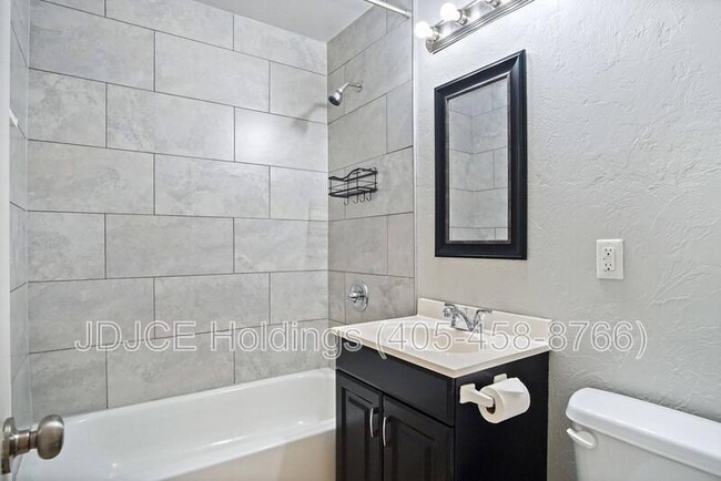 Photo - 312 E Jacobs Dr