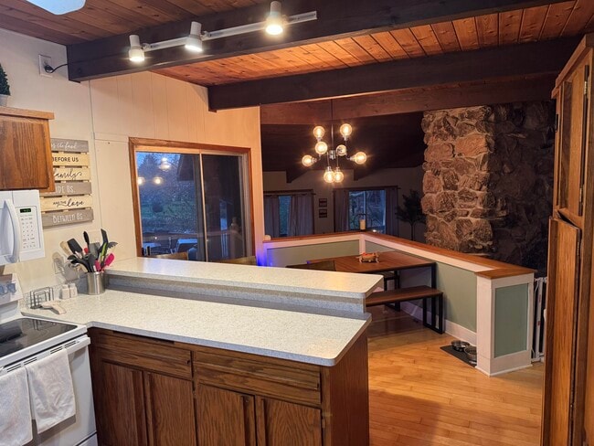 Photo - 37835 Atkins Knoll Rd