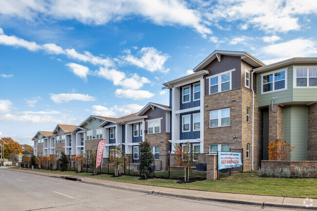 Building Photo - Lydle Ridge Apartments