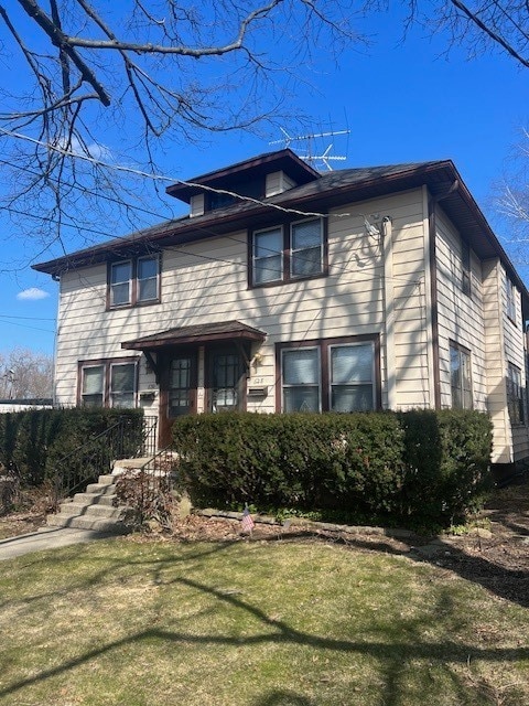 Photo - 630 N 1st St