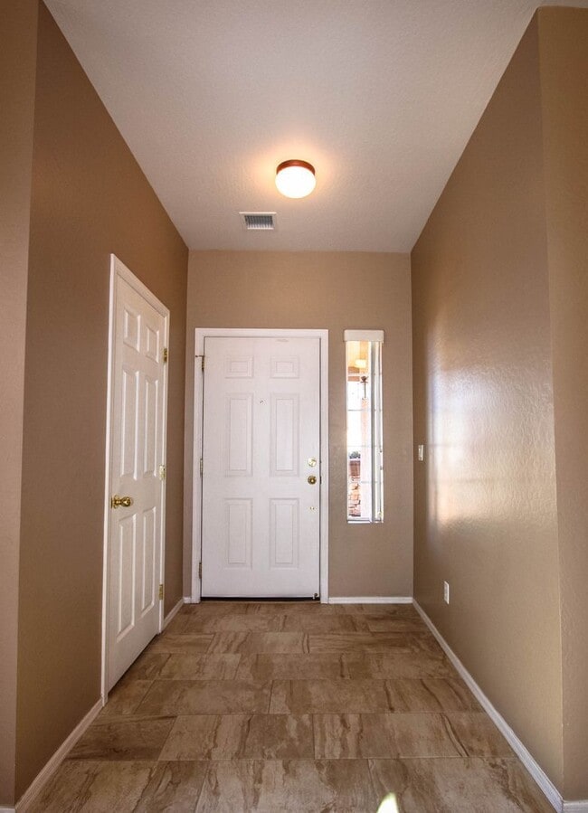 Photo - Quailwood Move In Special