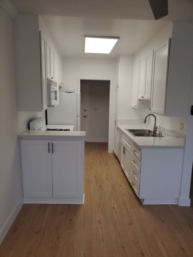 Photo - 10970 Palms Blvd