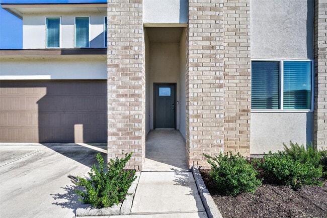 1322 Truckee River Dr