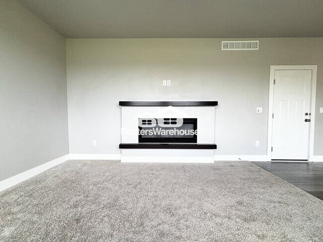Photo - 15231 Deerview Dr