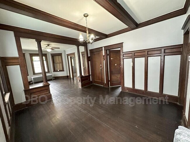 Building Photo - 825 Myrtle Ave Rental