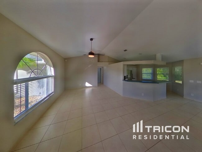 Photo - 25410 Rancagua Dr