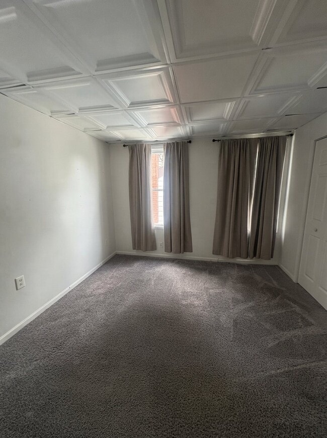 Photo - 305 Paur St