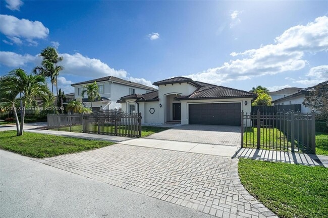 Photo - 1581 SW 155th Ct