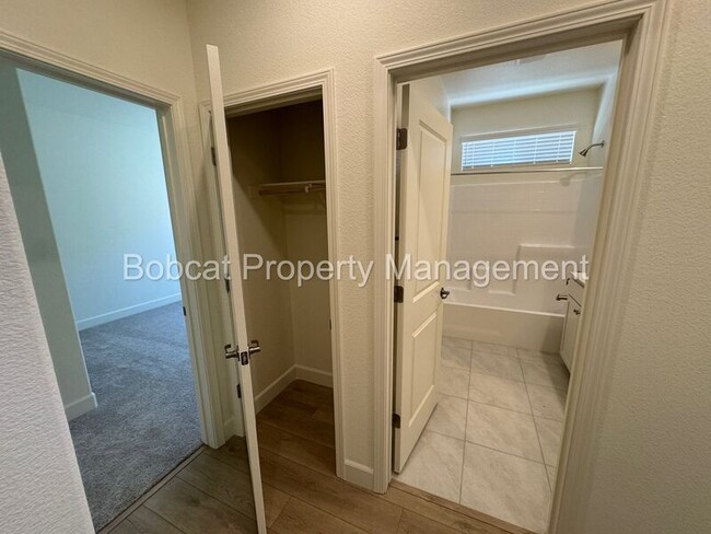 Photo - 837 Bravestone Ave