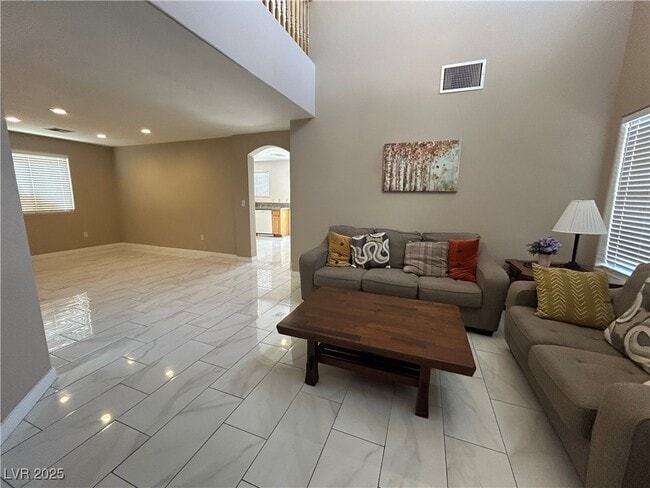 Photo - 7975 Twain Harte St