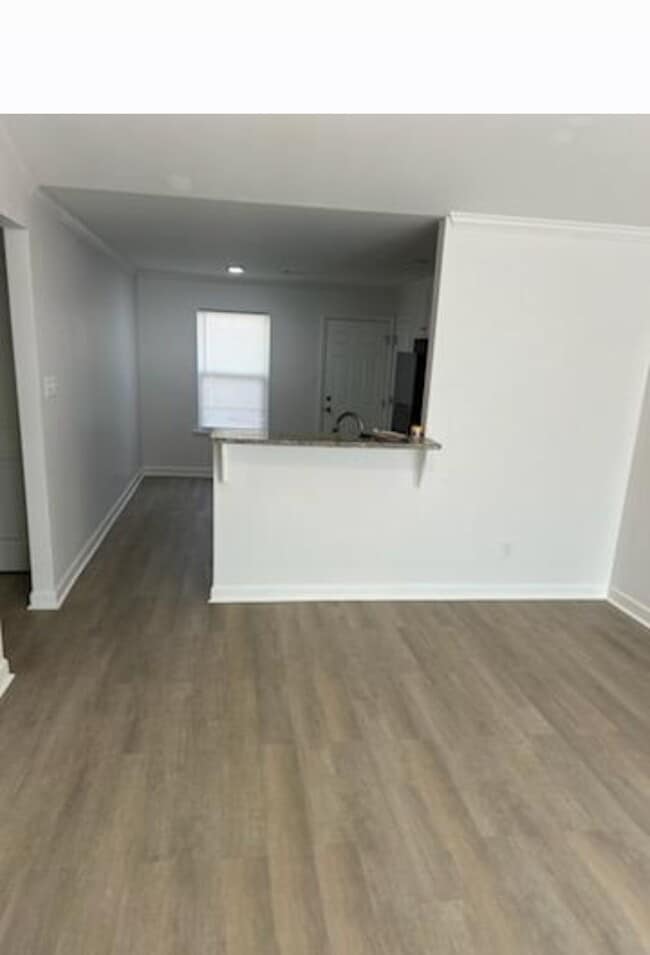 Photo - 402 W Cherry St