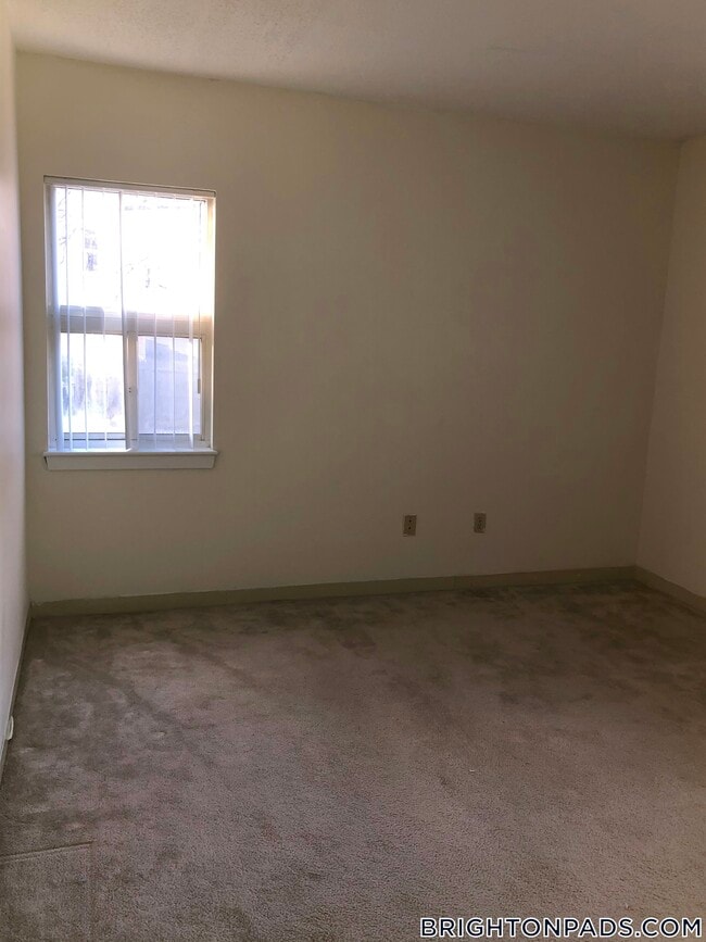 Photo - 148 N Beacon St Unit B2