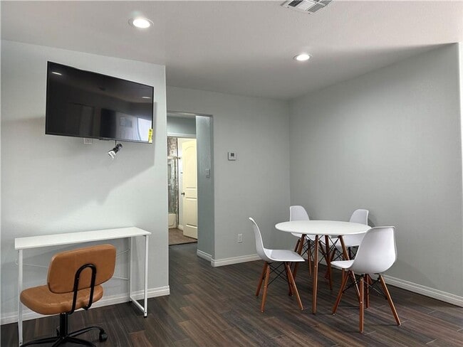 Photo - Move-In Ready Rental – Utilities Included