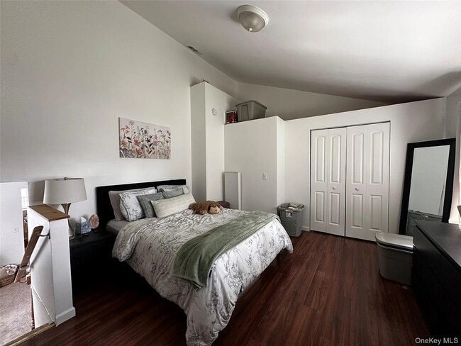Photo - 18 Green Pl Unit 1 Bedroom duplex