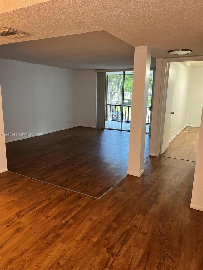 Photo - 3660 Inverrary Dr Unit 2I