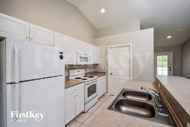 Photo - 218 Manatee St