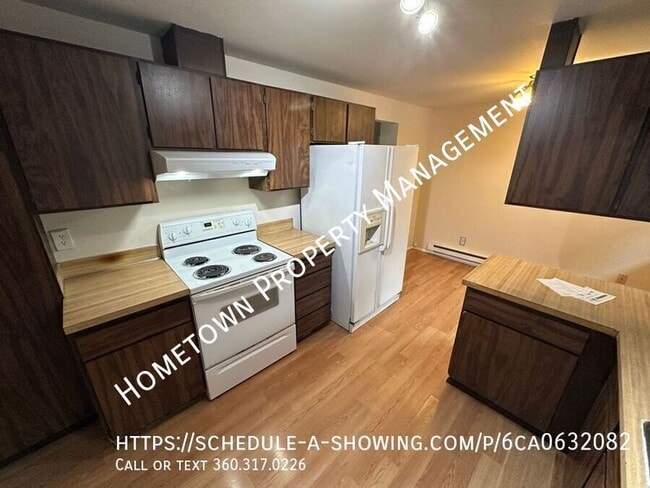 Photo - 5040 Carole Dr NE