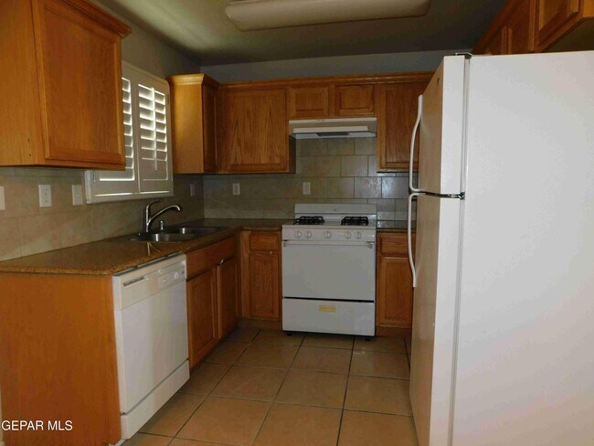 Photo - 10051 Railroad Dr