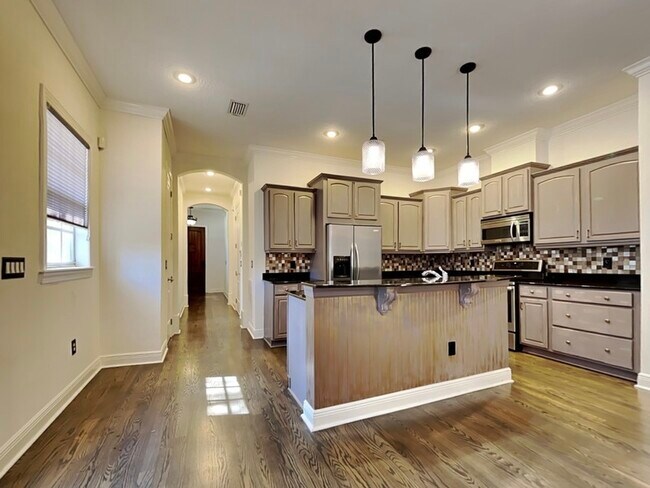 Photo - 422 S Habana Ave