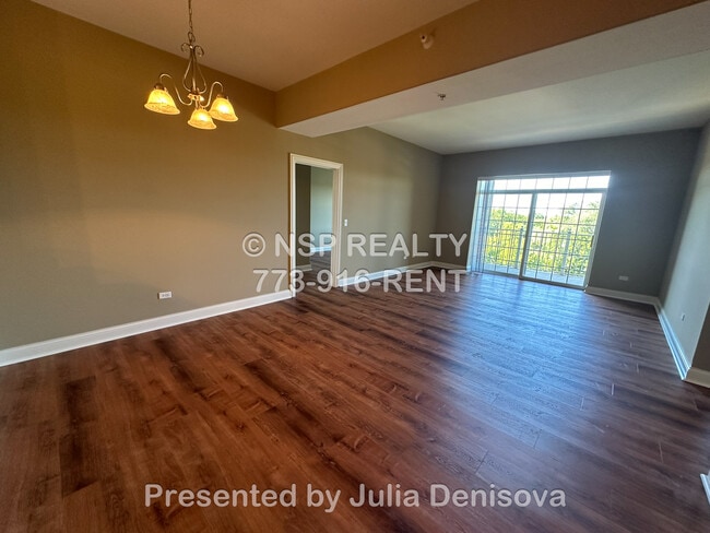Photo - 1 Itasca Pl