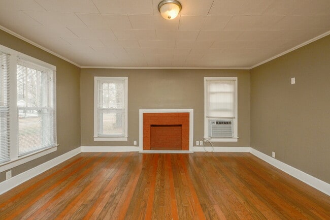 Photo - "Spacious 4-Bed Family Haven with 2.5 Baths in Charming Martin, TN – Your Next Home Awaits!"