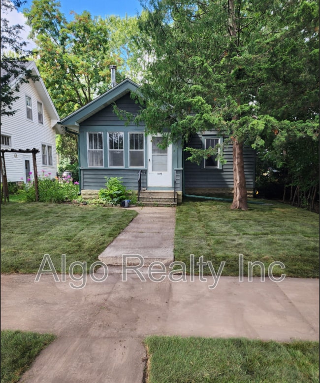 Photo - 1475 Albert St N