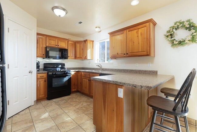 Photo - Scenic Gemini Meadows Townhome with Open Views & Modern Comfort