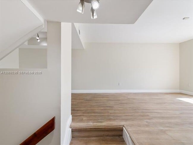 Photo - 390 NW 86th Pl