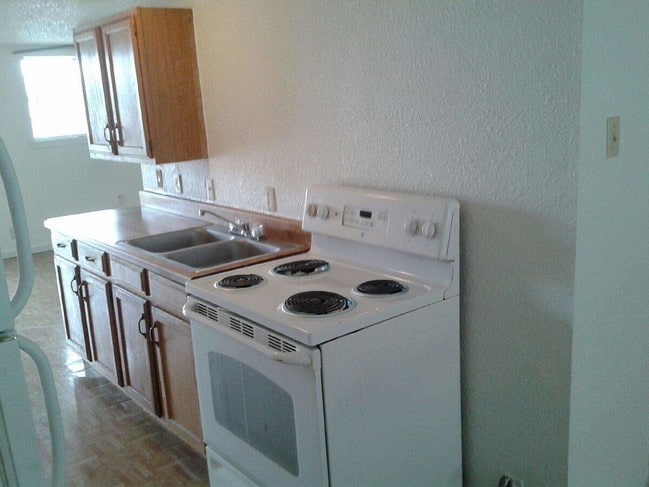 Cocina mirando hacia la sala de estar - Blue Sky Ranch