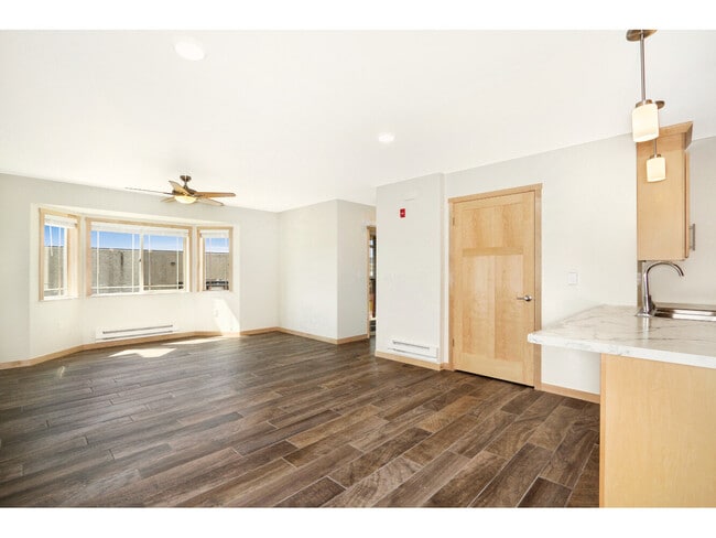Photo - The Residences @ 1027