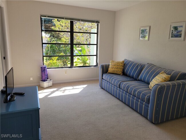 Photo - 735 High Pines Dr