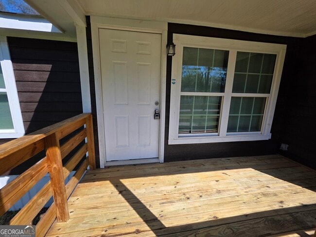 Photo - 1030 Dennis St