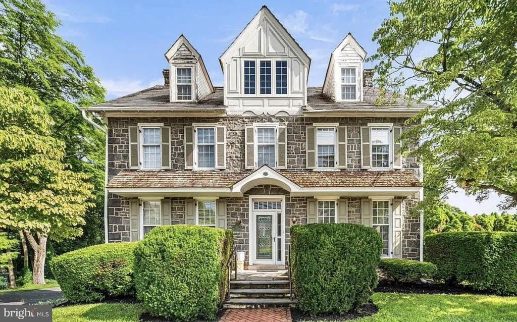 Photo - 28 W Main St Unit 1B