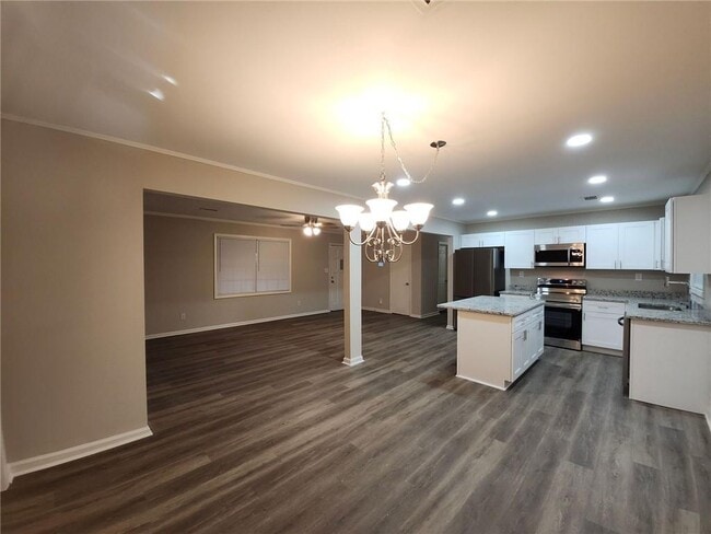 Photo - 2830 Knollview Dr