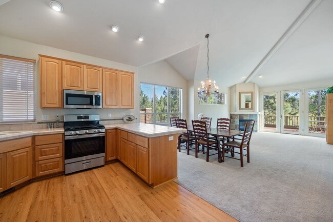 Photo - Gated Community in Broken Top