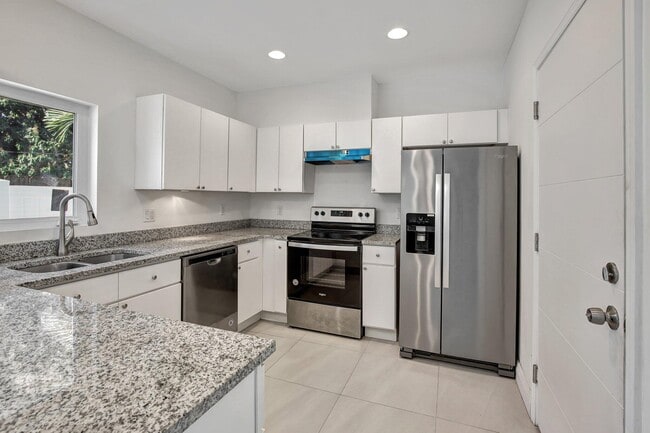 Photo - 1102 S 20th Ave