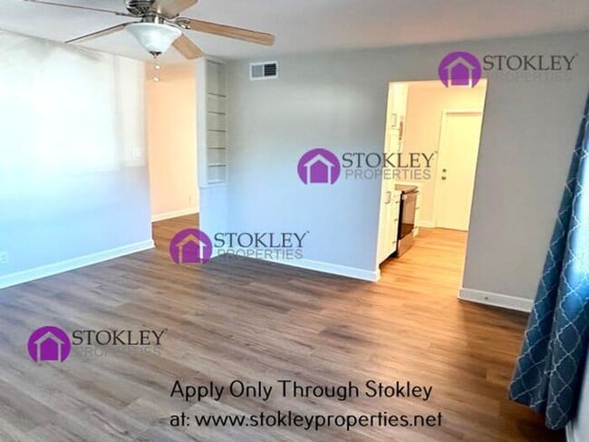 Photo - 1875 Queens Rd